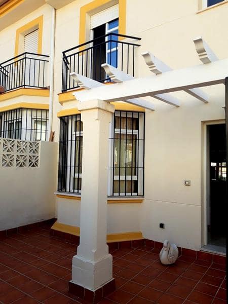 5 camera da letto Villetta a Schiera da affittare in Malaga citta con garage - 2.400 € (Rif: 9694197)