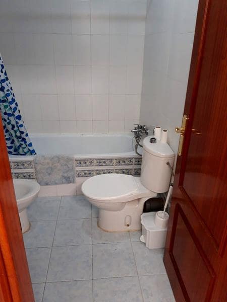 5 camera da letto Villetta a Schiera da affittare in Malaga citta con garage - 2.400 € (Rif: 9694197)