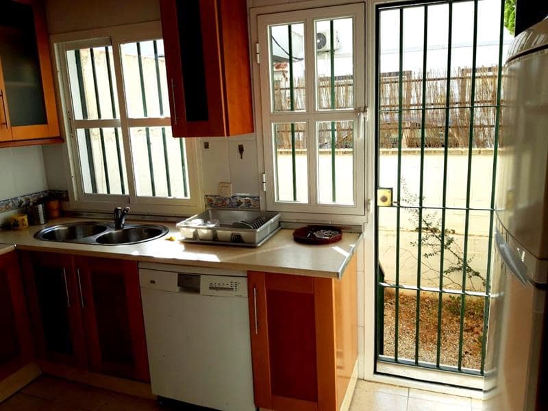 5 camera da letto Villetta a Schiera da affittare in Malaga citta con garage - 2.400 € (Rif: 9694197)