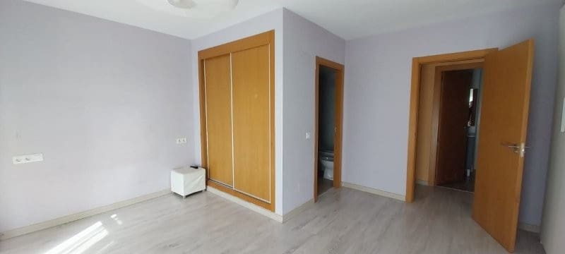2 slaapkamer Flat te koop in Malaga stad met garage - € 375.000 (Ref: 9697824)