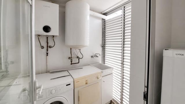 3 sypialnia Mieszkanie na sprzedaż w El Consul, Miasto Málaga z garażem - 370 000 € (Ref: 9697824)