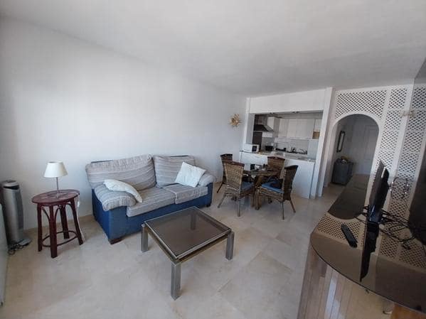 1 soverom Leilighet til leie i Estepona med svømmebasseng - € 1 200 (Ref: 9720817)
