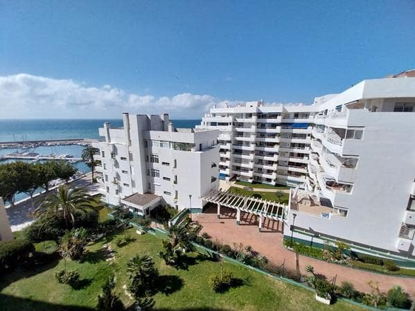 1 bedroom Flat for rent in Estepona with pool - € 1,200 (Ref: 9720817)