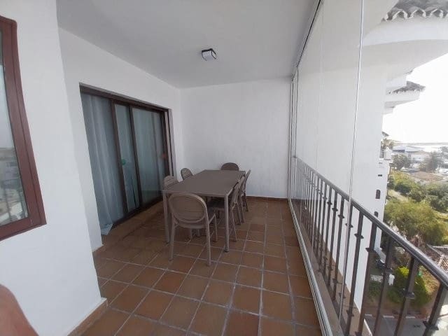 2 bedroom Flat for rent in San Luis de Sabinillas with pool garage - € 1,350 (Ref: 9725124)