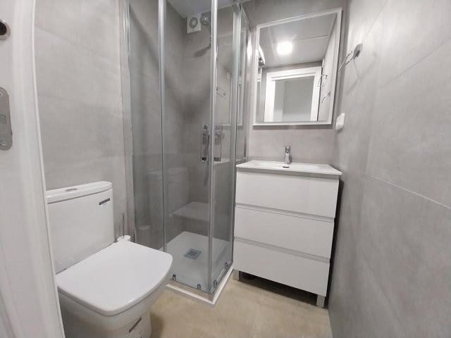 2 bedroom Flat for rent in San Luis de Sabinillas with pool garage - € 1,350 (Ref: 9725124)