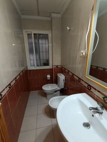 1 bedroom Flat for rent in Centro, Málaga city with garage - € 950 (Ref: 9747319)