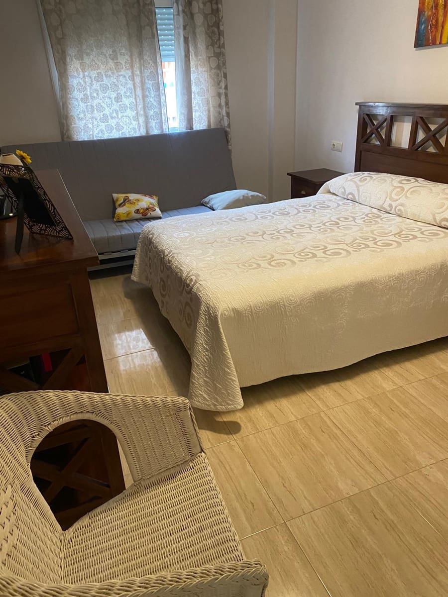 2 makuuhuone Asunto vuokrattavana paikassa San Luis de Sabinillas mukana uima-altaan 
autotalli - 850 € (Ref: 9756218)