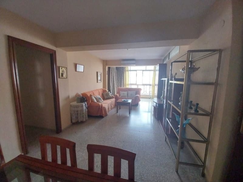 4 bedroom Flat for sale in Malaga city with garage - € 412,500 (Ref: 9761487)