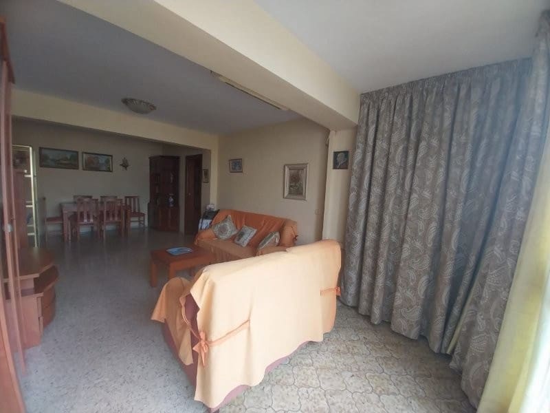 4 bedroom Flat for sale in Malaga city with garage - € 412,500 (Ref: 9761487)