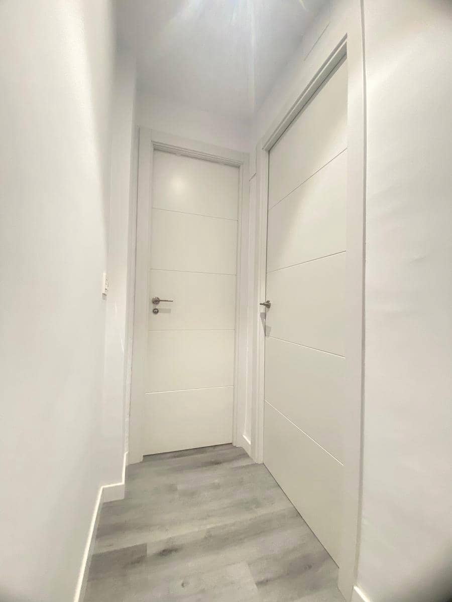 4 bedroom Flat for sale in Malaga city - € 320,000 (Ref: 9770962)