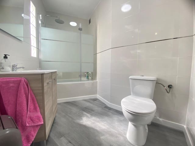 4 soveværelse Lejlighed til salg i Málaga by - € 320.000 (Ref: 9770962)