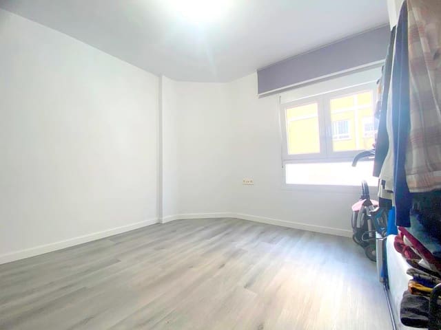 4 soveværelse Lejlighed til salg i Málaga by - € 320.000 (Ref: 9770962)