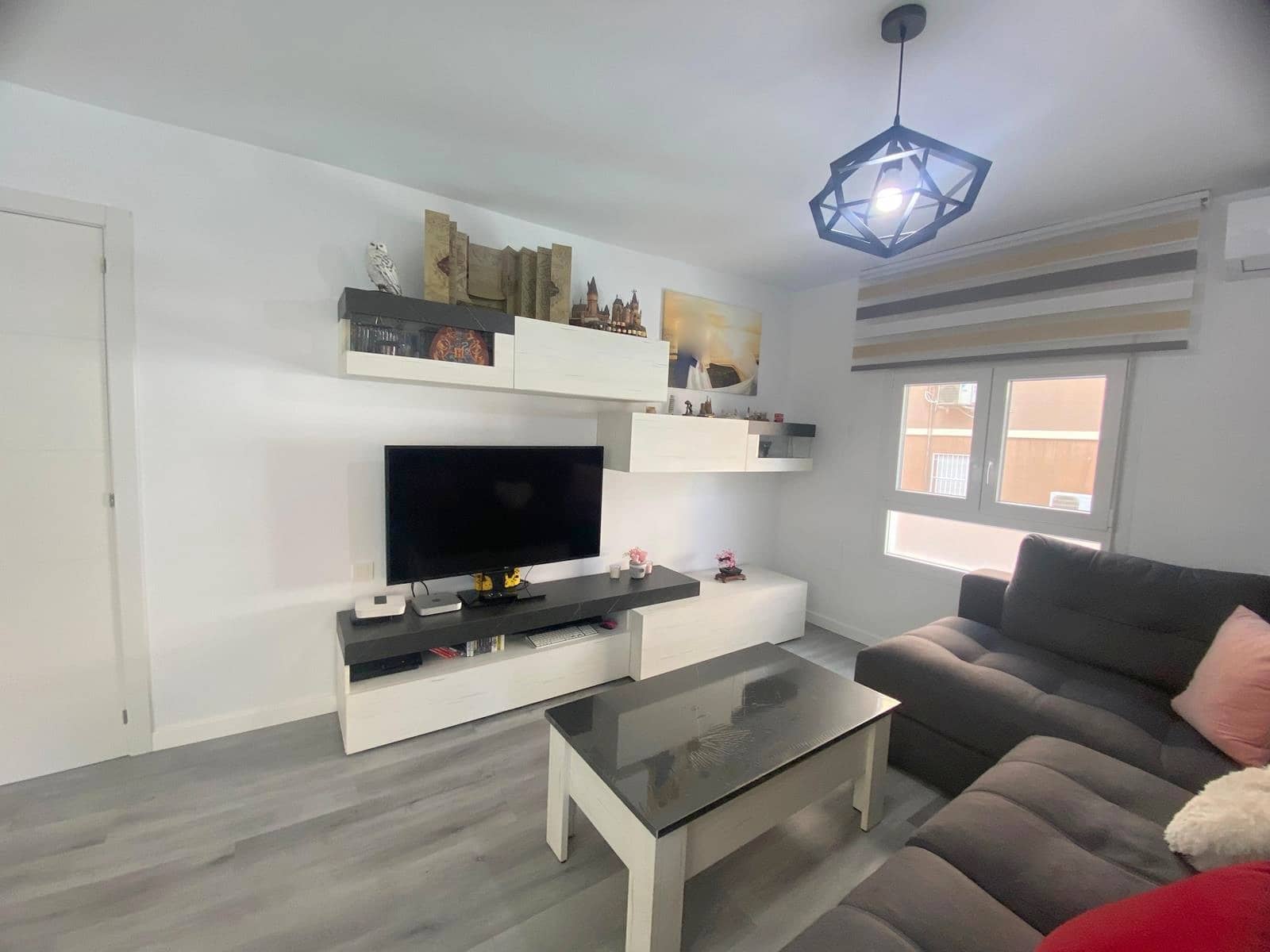 4 bedroom Flat for sale in Malaga city - € 320,000 (Ref: 9770962)