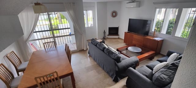 4 soveværelse Rækkehus til leje i San Luis de Sabinillas, Manilva med swimmingpool - € 1.800 (Ref: 9782099)