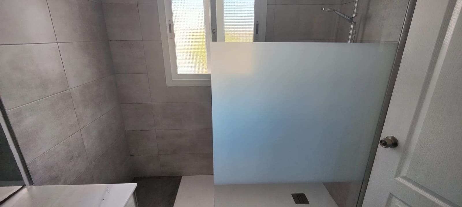 4 soveværelse Rækkehus til leje i San Luis de Sabinillas med swimmingpool - € 1.800 (Ref: 9782099)