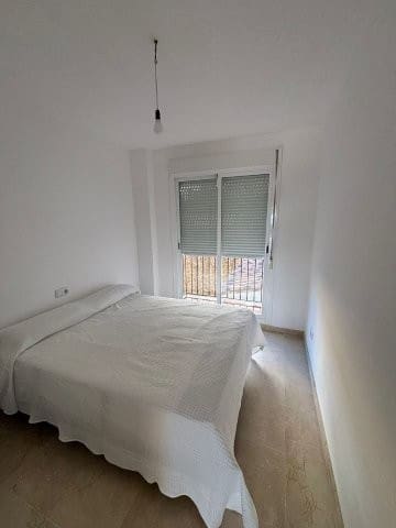 2 soverom Leilighet til leie i San Luis de Sabinillas, Manilva med svømmebasseng garasje - € 1 300 (Ref: 9782411)