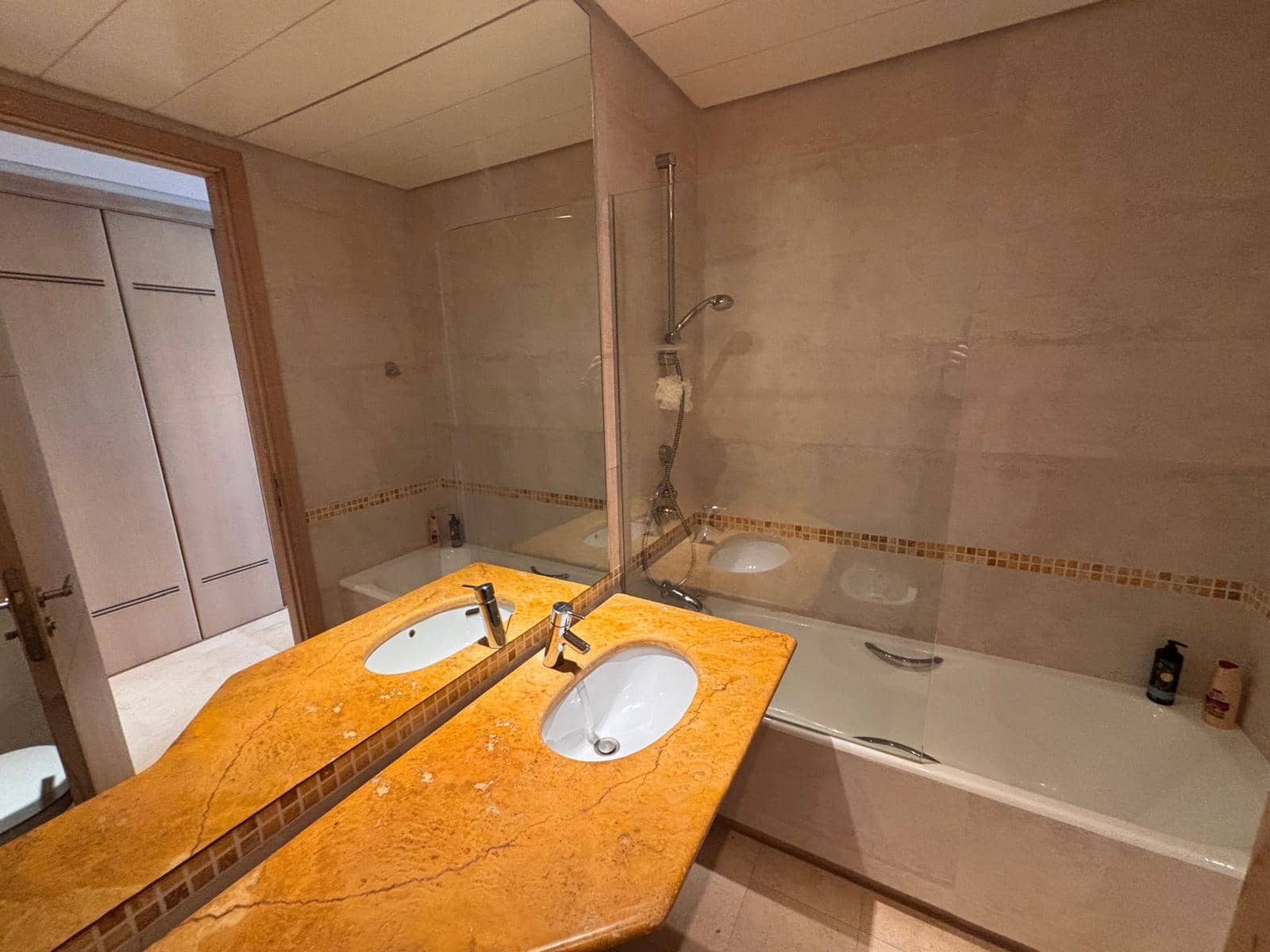 3 bedroom Flat for sale in Sotogrande with pool garage - € 910,000 (Ref: 9787865)