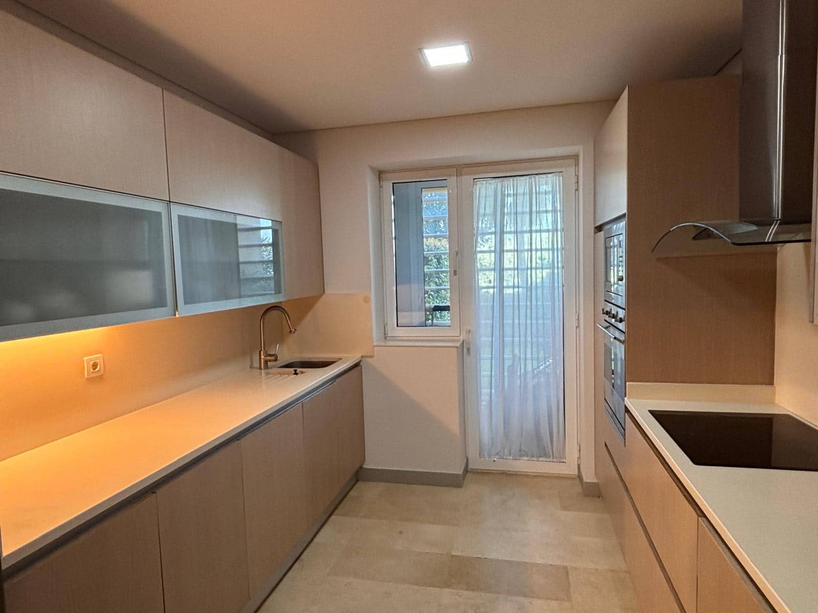 3 bedroom Flat for sale in Sotogrande with pool garage - € 910,000 (Ref: 9787865)