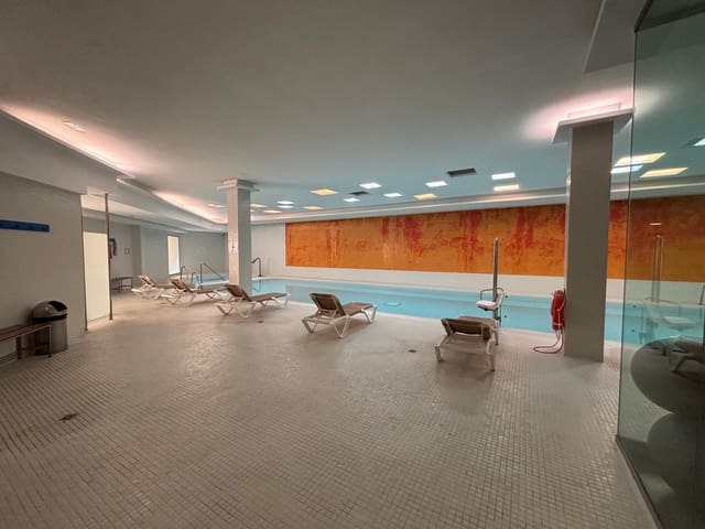 3 chambre Appartement à vendre à Sotogrande, San Roque avec piscine garage - 910 000 € (Ref: 9787865)