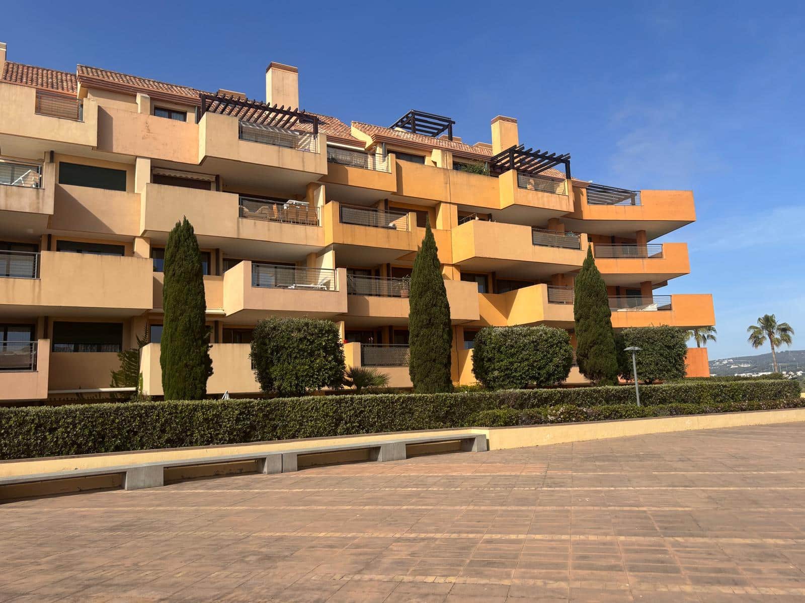 3 bedroom Flat for sale in Sotogrande with pool garage - € 910,000 (Ref: 9787865)