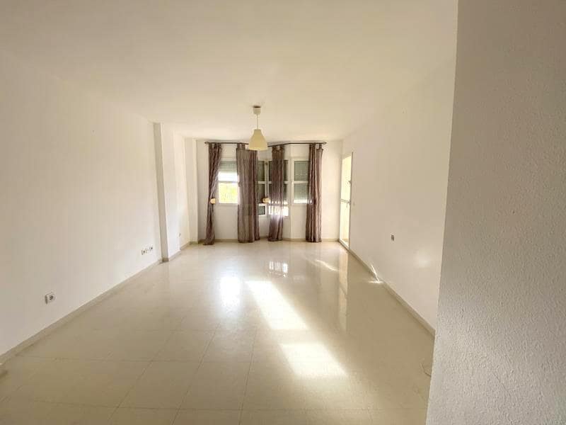 4 soveværelse Lejlighed til salg i Malaga by med swimmingpool garage - € 498.000 (Ref: 9788693)