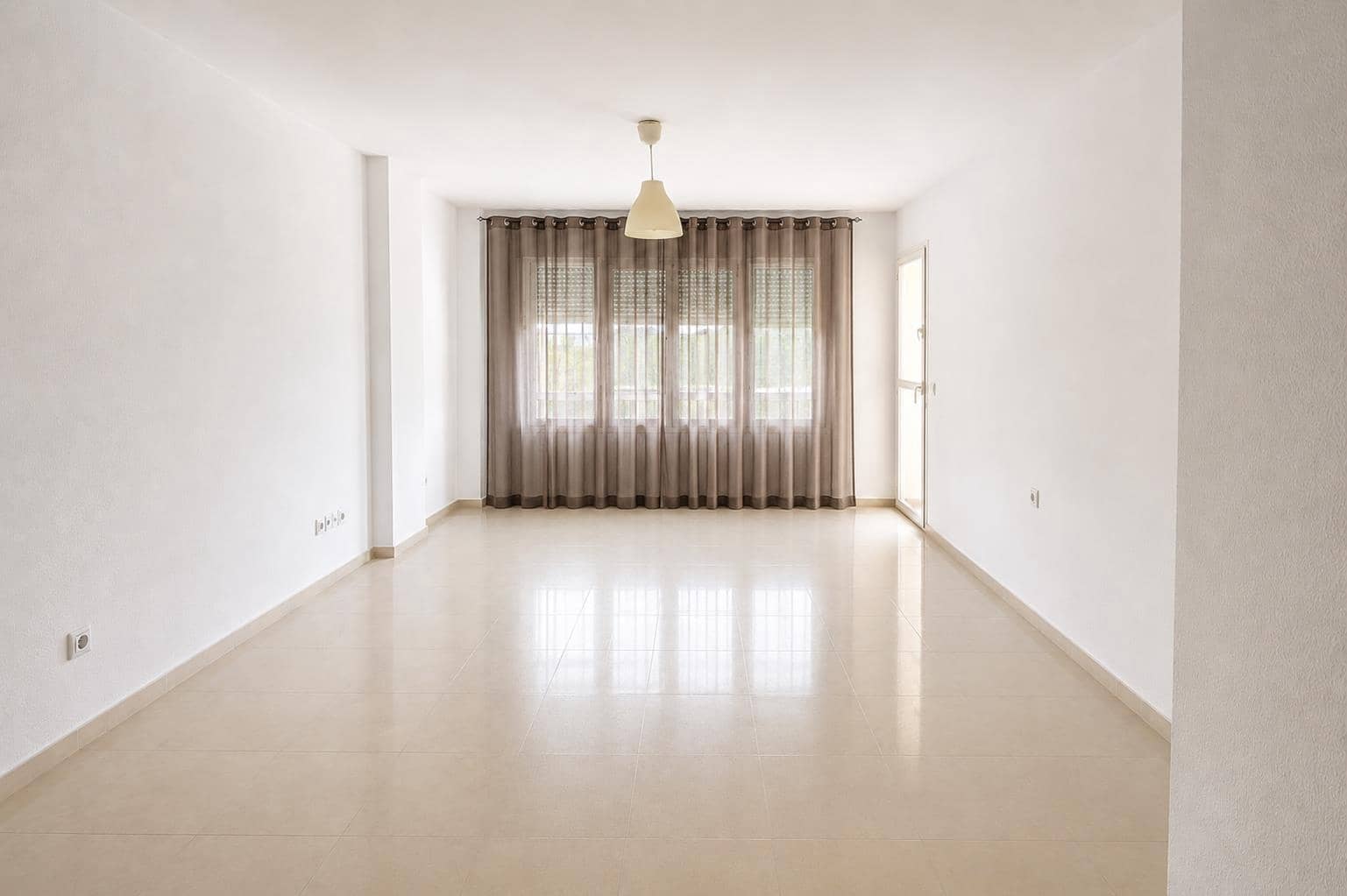 4 bedroom Flat for sale in Malaga city with pool garage - € 488,000 (Ref: 9788693)