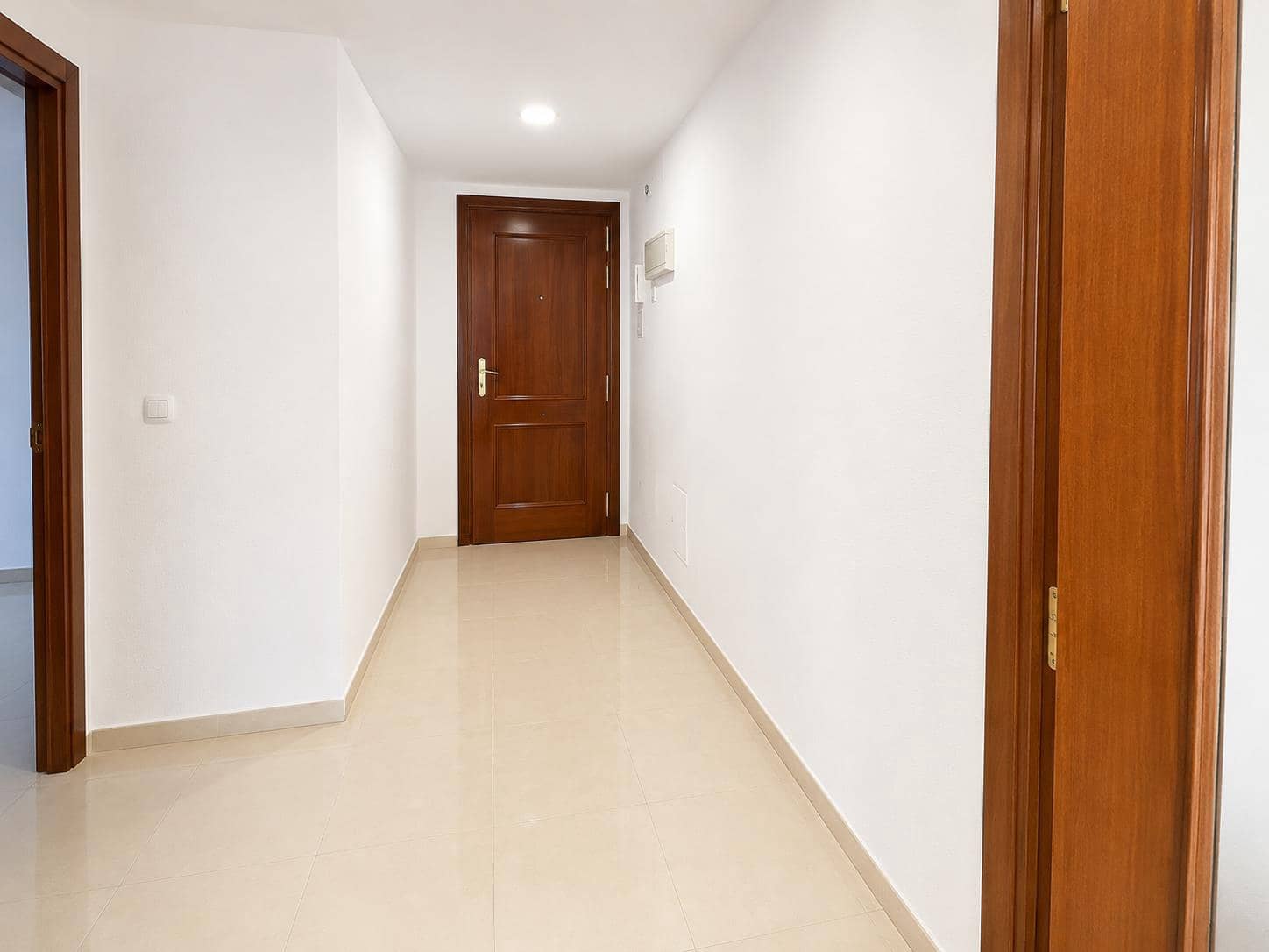 4 bedroom Flat for sale in Malaga city with pool garage - € 488,000 (Ref: 9788693)