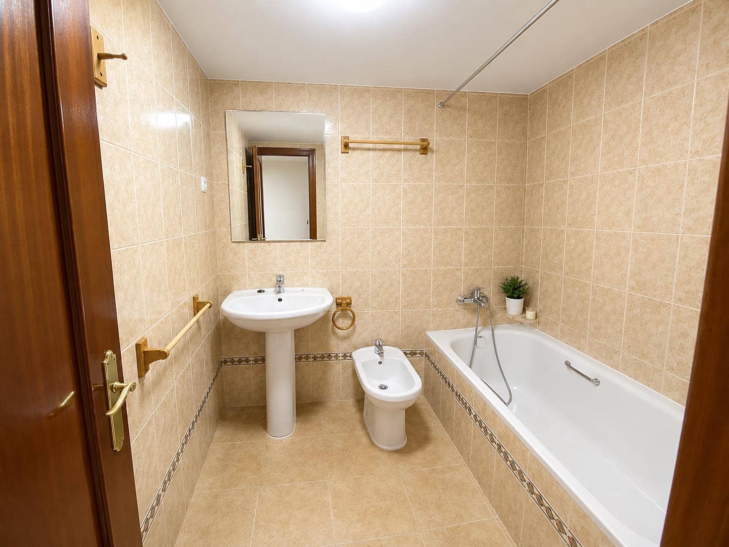 4 bedroom Flat for sale in Malaga city with pool garage - € 488,000 (Ref: 9788693)