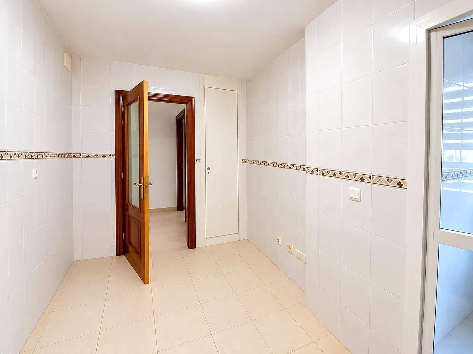 4 soverom Leilighet til salgs i Malaga by med svømmebasseng garasje - € 488 000 (Ref: 9788693)