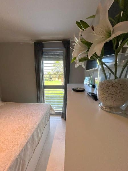 3 bedroom Flat for sale in San Luis de Sabinillas with pool garage - € 375,000 (Ref: 9789838)