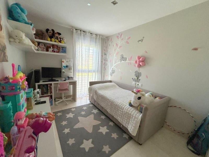 3 bedroom Flat for sale in San Luis de Sabinillas with pool garage - € 375,000 (Ref: 9789838)