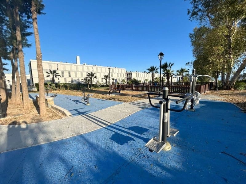 3 bedroom Flat for sale in San Luis de Sabinillas with pool garage - € 375,000 (Ref: 9789838)