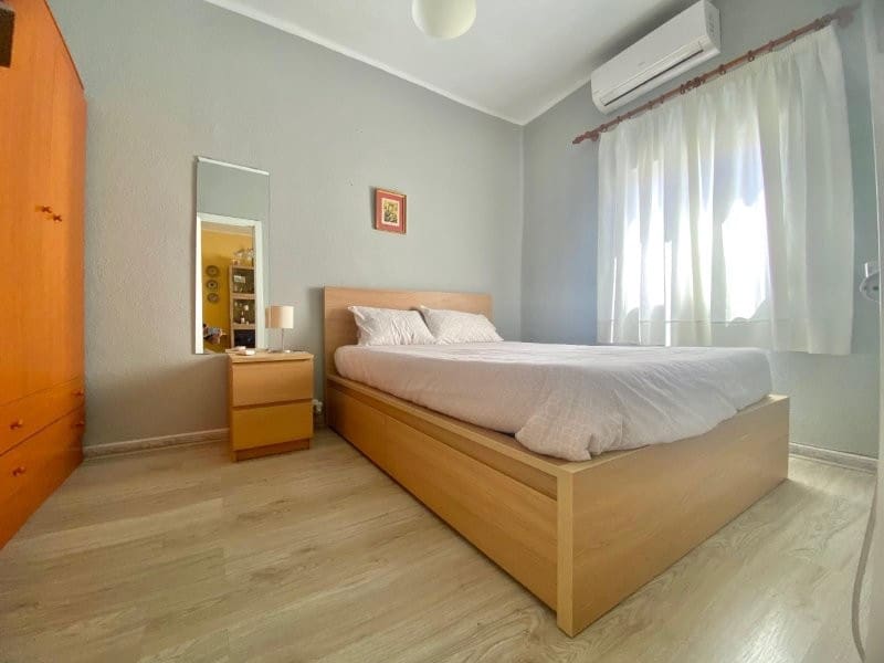 3 bedroom Flat for sale in Malaga city - € 250,000 (Ref: 9793646)