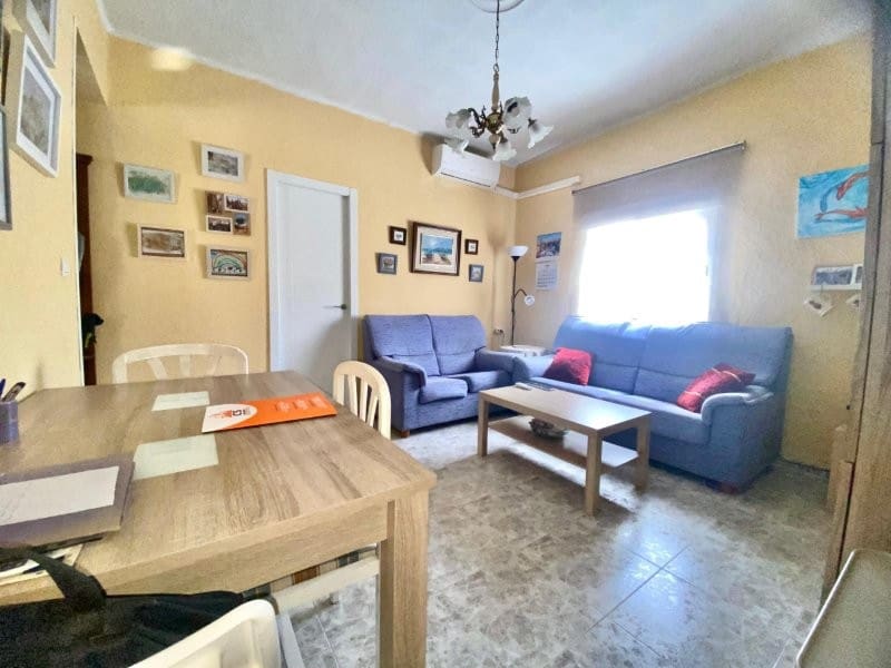 3 bedroom Flat for sale in Malaga city - € 250,000 (Ref: 9793646)