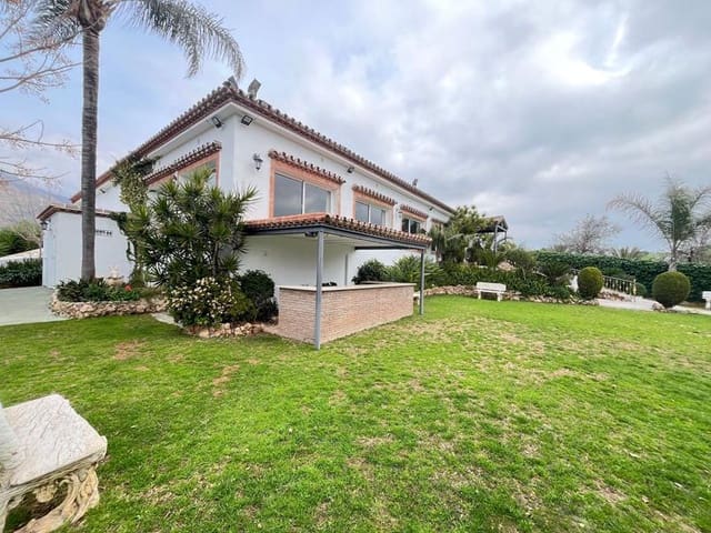 Byggetomt til salgs i Estepona - € 3 181 500 (Ref: 9795602)