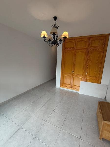 4 soveværelse Lejlighed til salg i Estepona - € 392.000 (Ref: 9798356)