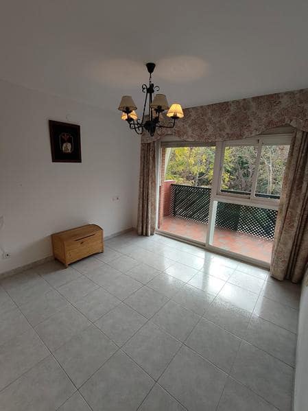 4 soveværelse Lejlighed til salg i Estepona - € 392.000 (Ref: 9798356)