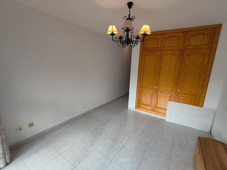 4 soveværelse Lejlighed til salg i Estepona - € 392.000 (Ref: 9798356)