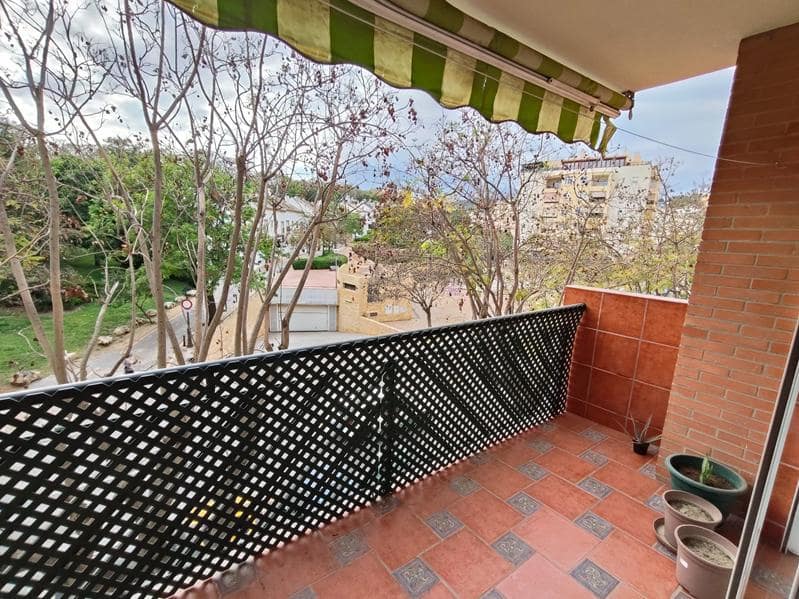 4 soveværelse Lejlighed til salg i Estepona - € 392.000 (Ref: 9798356)