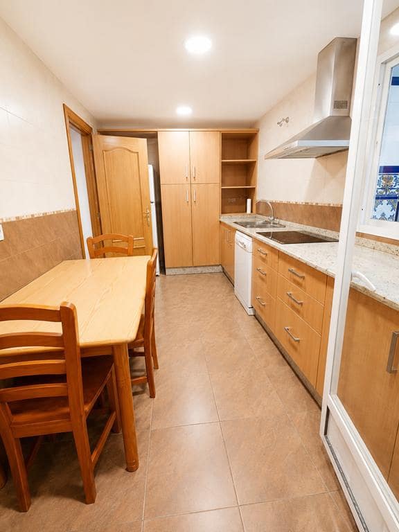 4 sovrum Lägenhet till salu i Estepona - 387 000 € (Ref: 9798356)