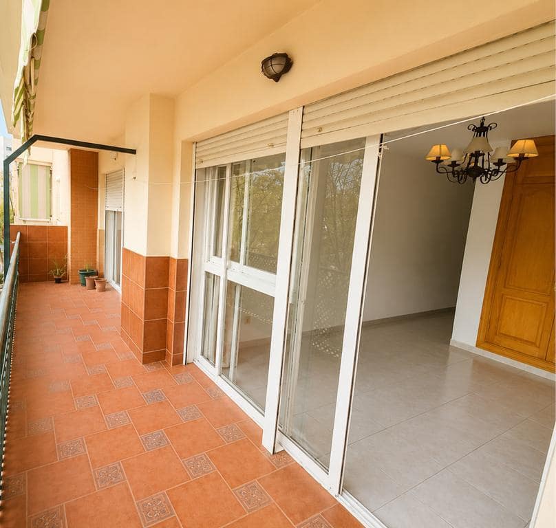4 sovrum Lägenhet till salu i Estepona - 387 000 € (Ref: 9798356)