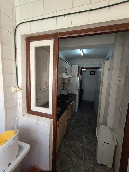 3 soveværelse Lejlighed til leje i Estepona - € 900 (Ref: 9816598)