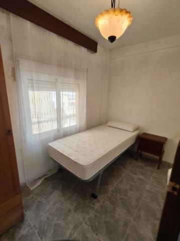 3 soveværelse Lejlighed til leje i Centro, Estepona - € 900 (Ref: 9816598)