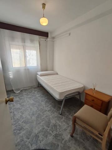 3 soveværelse Lejlighed til leje i Centro, Estepona - € 900 (Ref: 9816598)