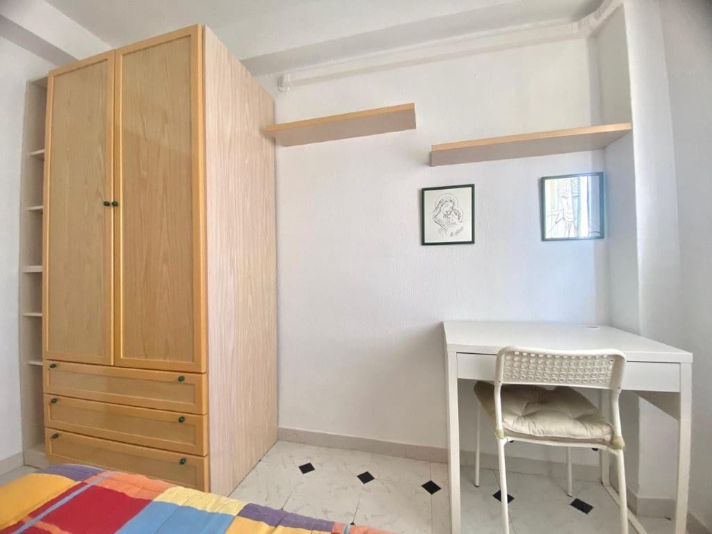 3 soveværelse Lejlighed til salg i Malaga by - € 270.000 (Ref: 9821747)