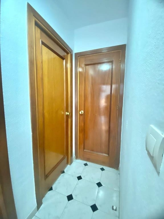 3 soveværelse Lejlighed til salg i Malaga by - € 270.000 (Ref: 9821747)
