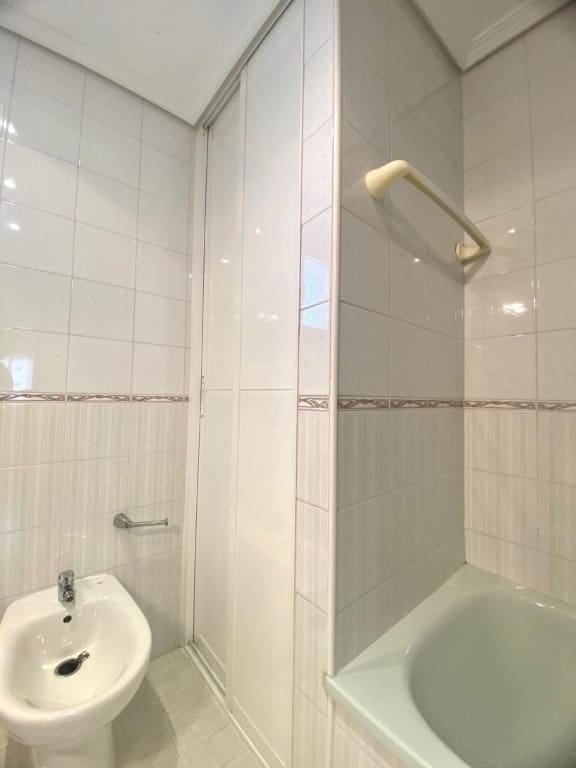3 soveværelse Lejlighed til salg i Malaga by - € 270.000 (Ref: 9821747)