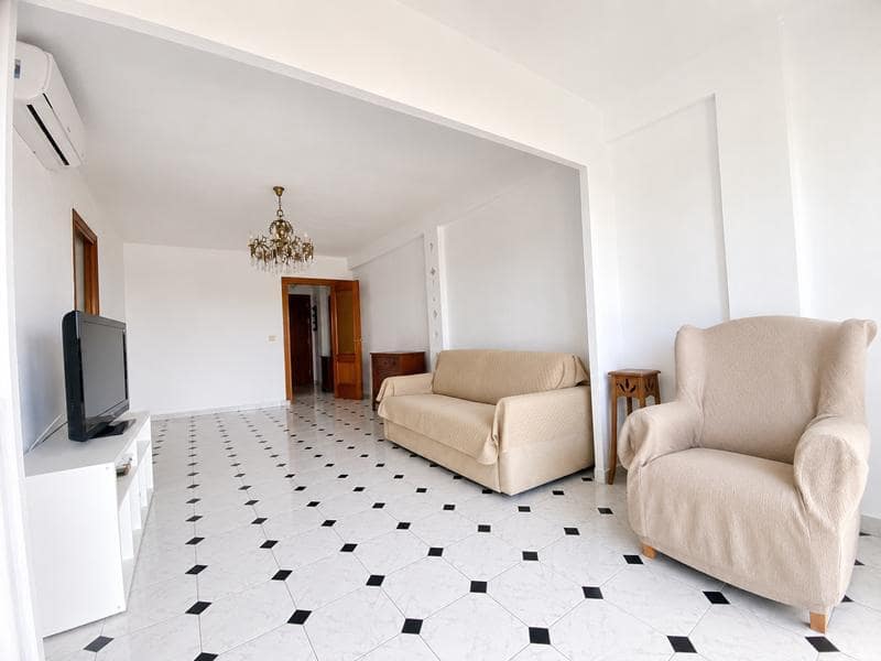 3 bedroom Flat for sale in Malaga city - € 270,000 (Ref: 9821747)