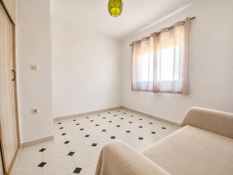 3 bedroom Flat for sale in Malaga city - € 270,000 (Ref: 9821747)