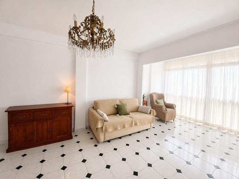 3 bedroom Flat for sale in Malaga city - € 270,000 (Ref: 9821747)